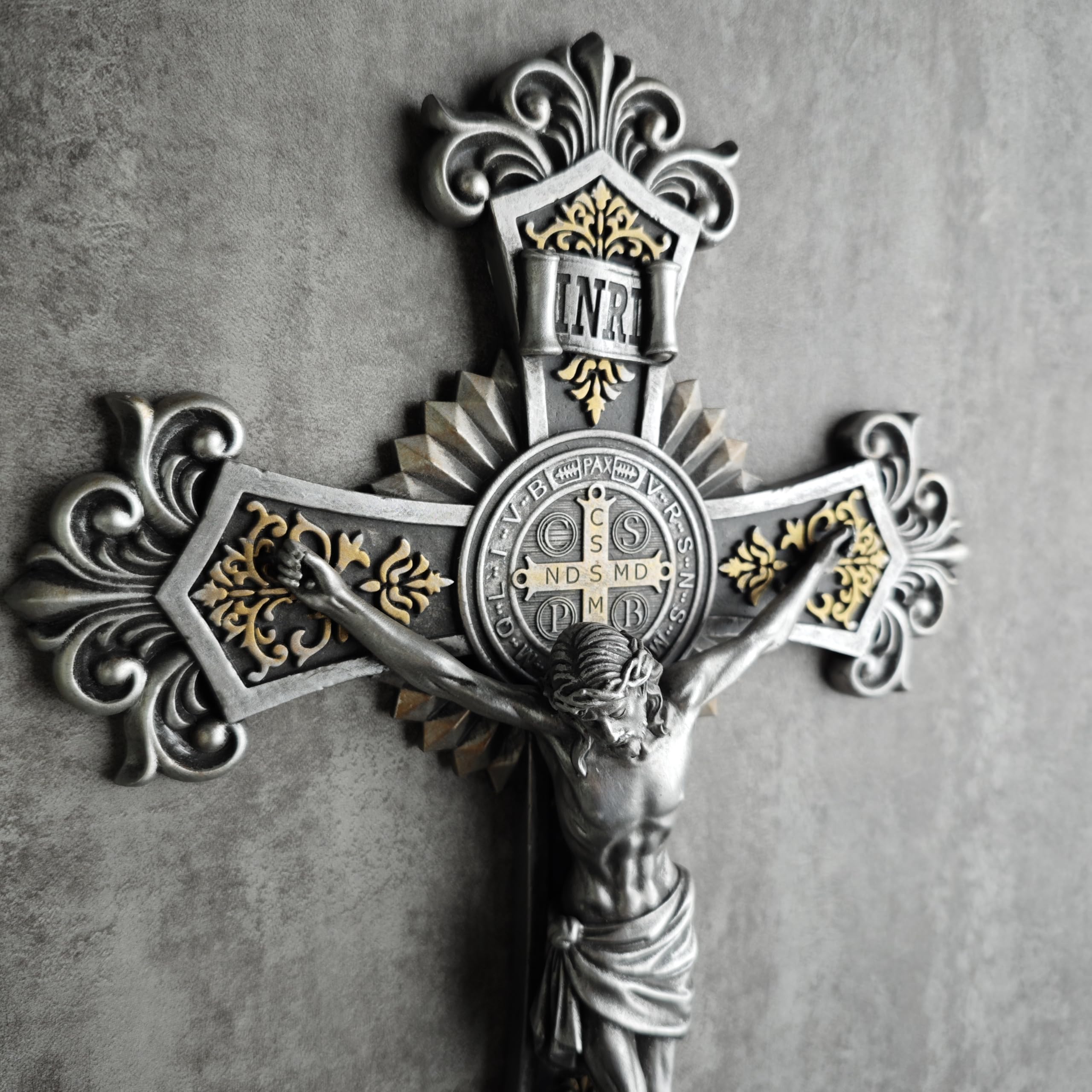 Amazon.co.jp: BCカトリック聖ベネディクト十字架壁十字架、エレガント